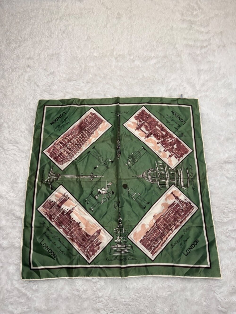 Vintage London Scarf Green Selfridges Tourist Landmark Made in Japan Satin Aceta - Picture 3 of 12